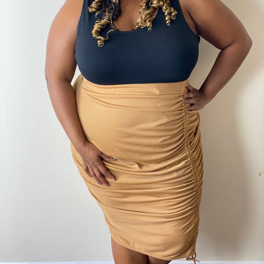 Plus Ruched Midi Skirt